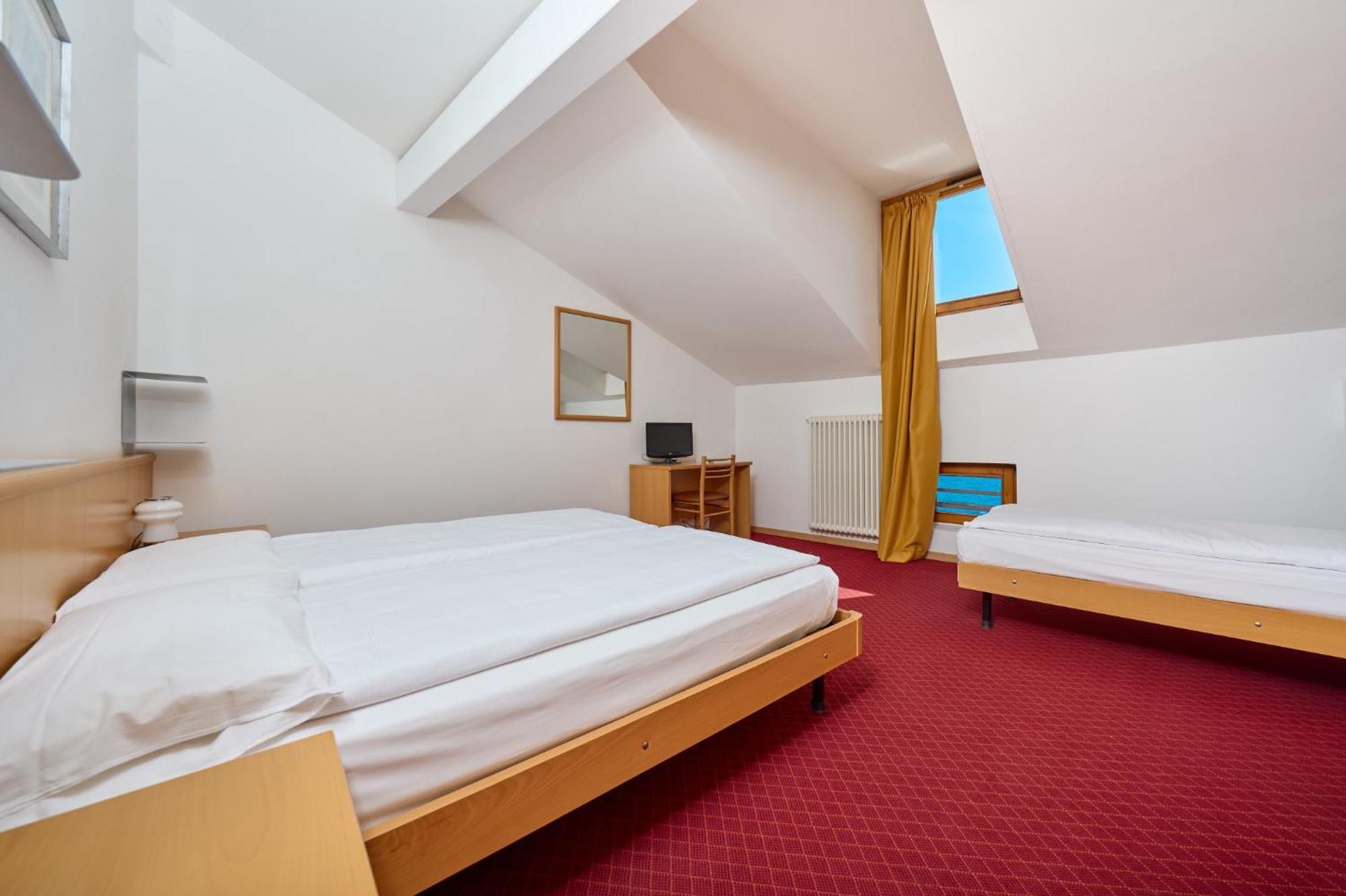 Hotel Geier Torbole Sul Garda Exterior foto